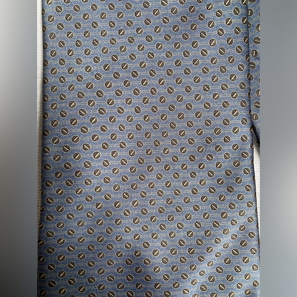 Bill Blass NEO Men’s Silk Necktie in Light Blue and Yellow